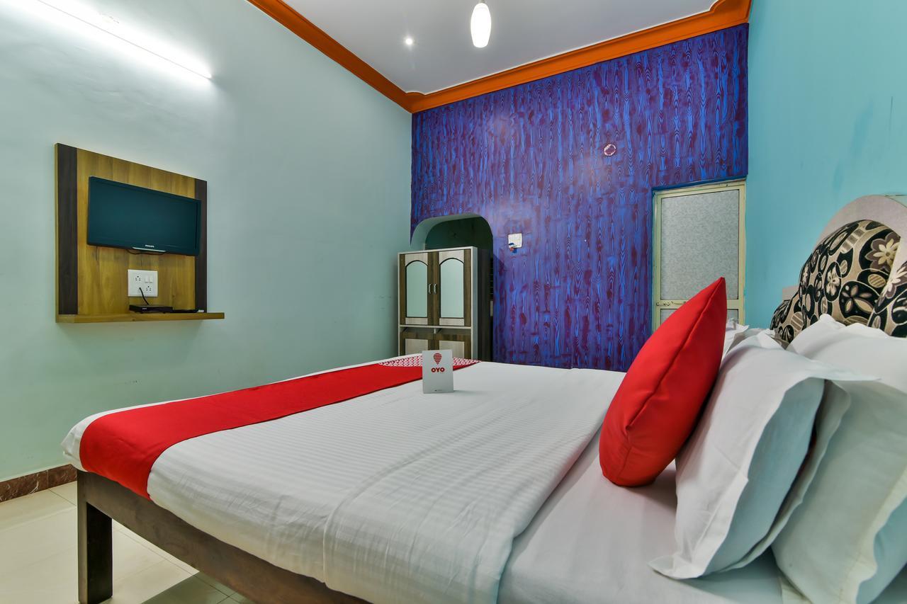 Oyo 2440 Palm Grove Hotel Vagator Exterior photo