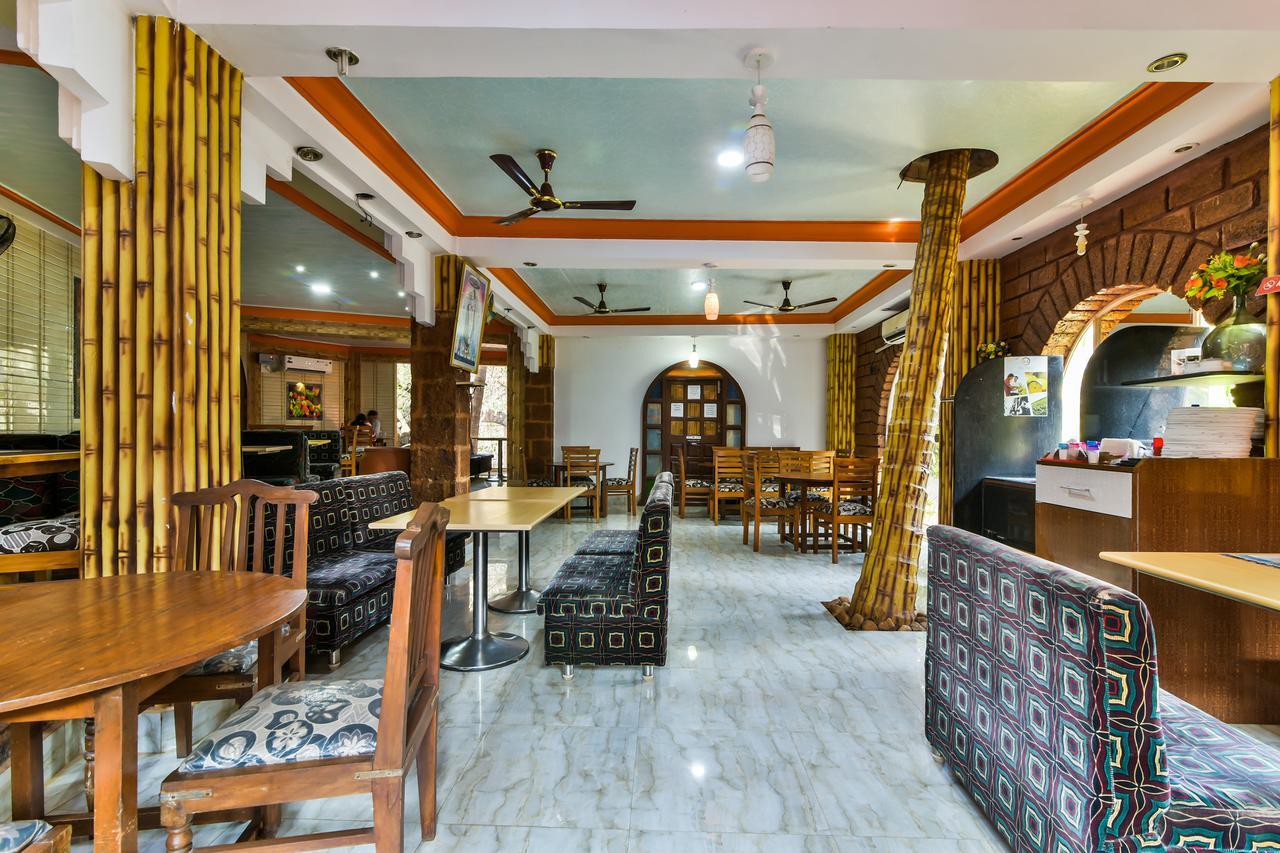 Oyo 2440 Palm Grove Hotel Vagator Exterior photo